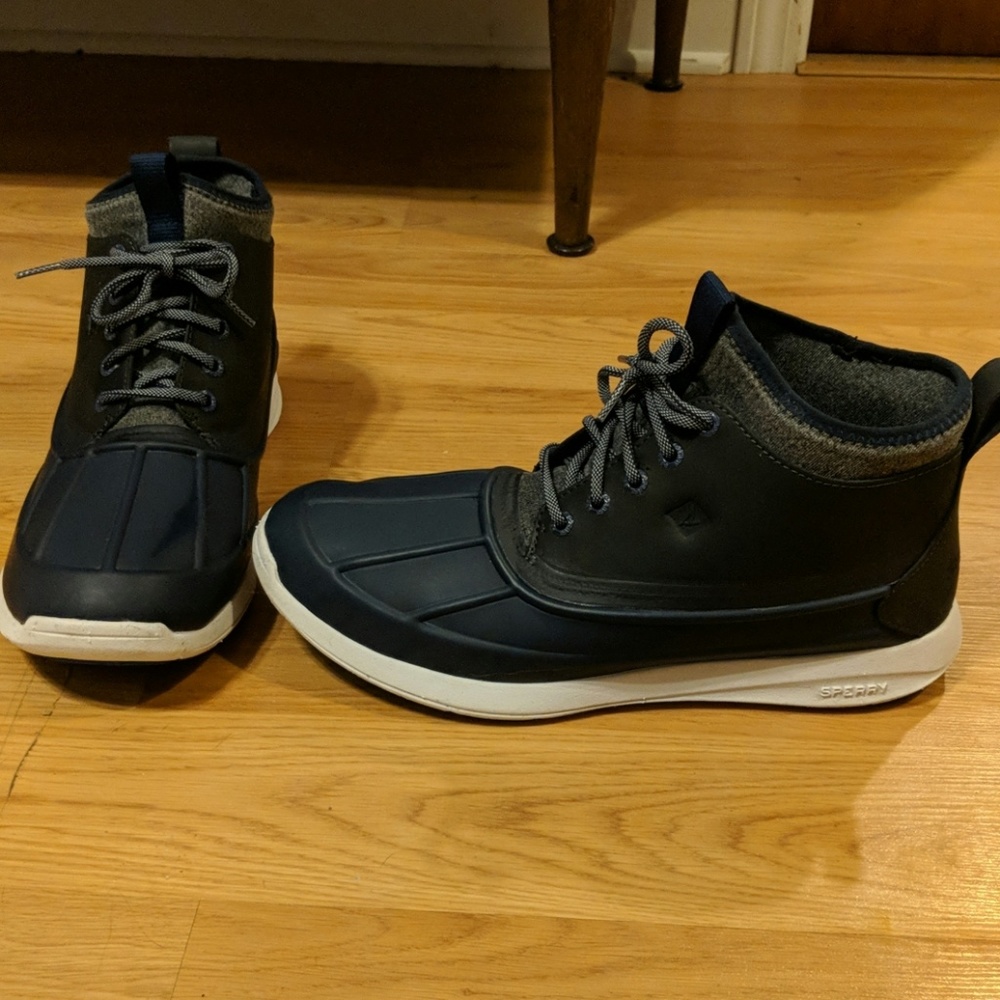 Mens 9.5 Sperry Boots
